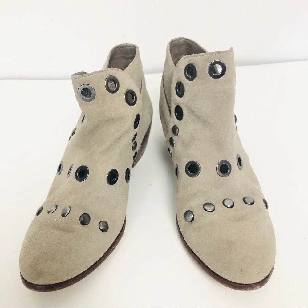 Sam Edelman cream color boots‎ size 6 1/2